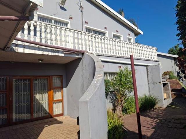 7 Bedroom House in Mthatha
