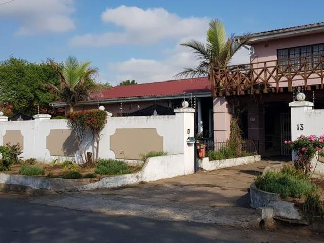 7 Bedroom House in Norwood