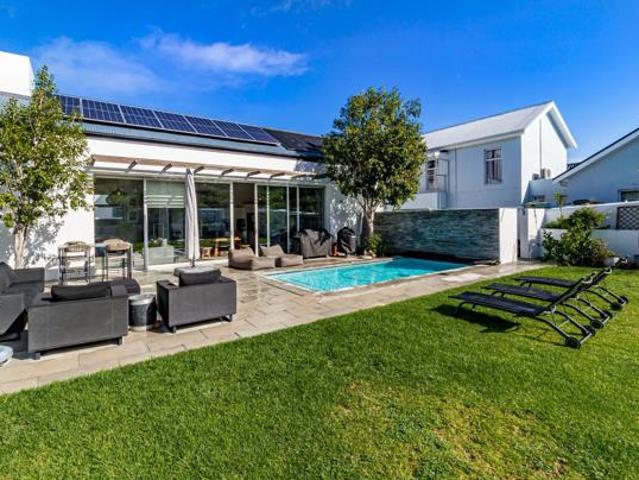 7 Bedroom House in Schonenberg Estate