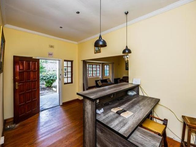7 Bedroom House in Selborne