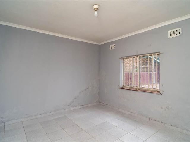 7 Bedroom House in Parlock