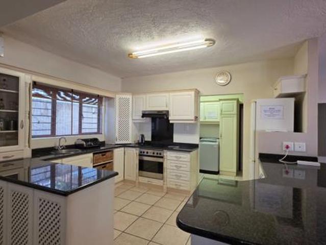 7 Bedroom House in Pennington