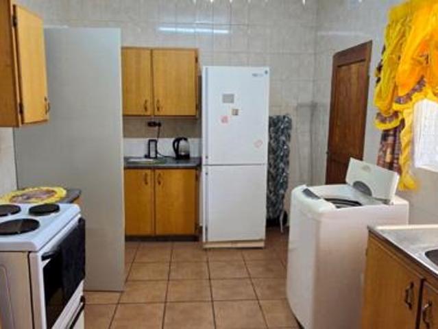 7 Bedroom House in Protea Park
