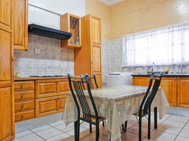 7 Bedroom House in Quigney
