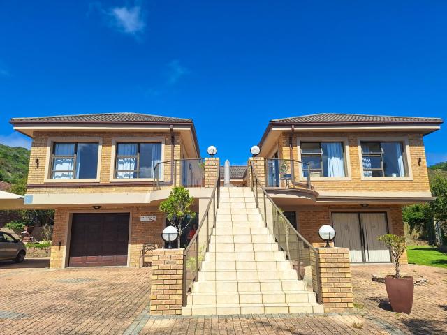7 Bedroom House in Rexford