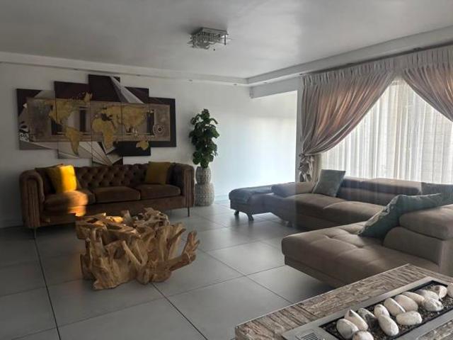 7 Bedroom House in Reyno Ridge