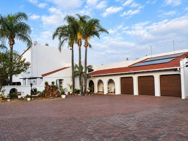 7 Bedroom House in Reyno Ridge