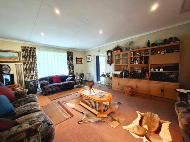 7 Bedroom House in Reyno Ridge