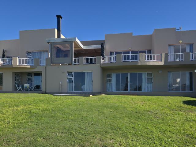 7 Bedroom House in Wavecrest