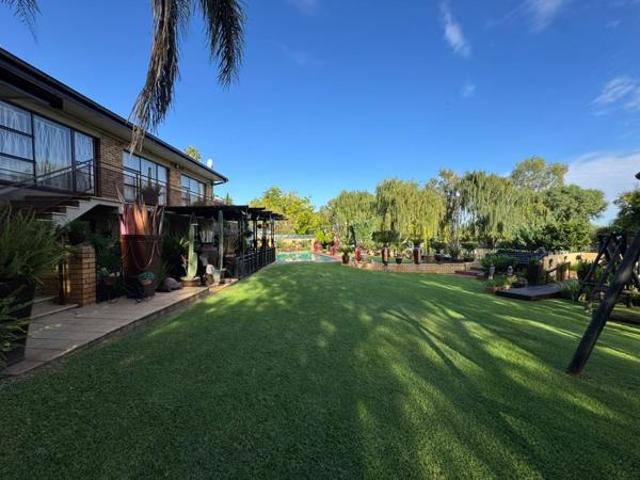 7 Bedroom House in Warrenton