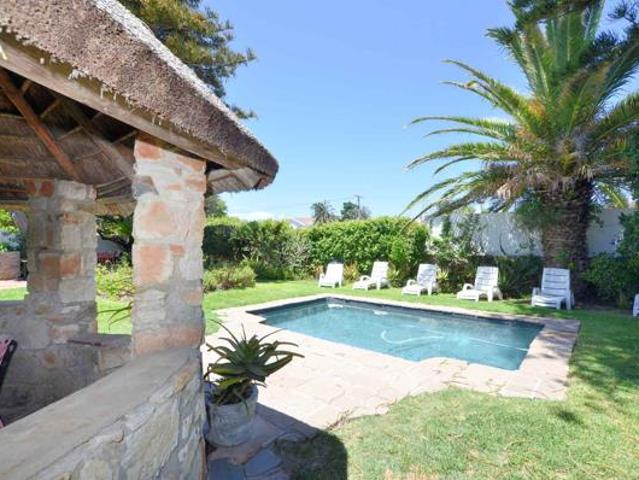 7 Bedroom House in Westcliff