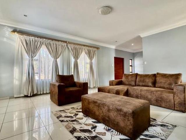 7 Bedroom House in Wierda Park