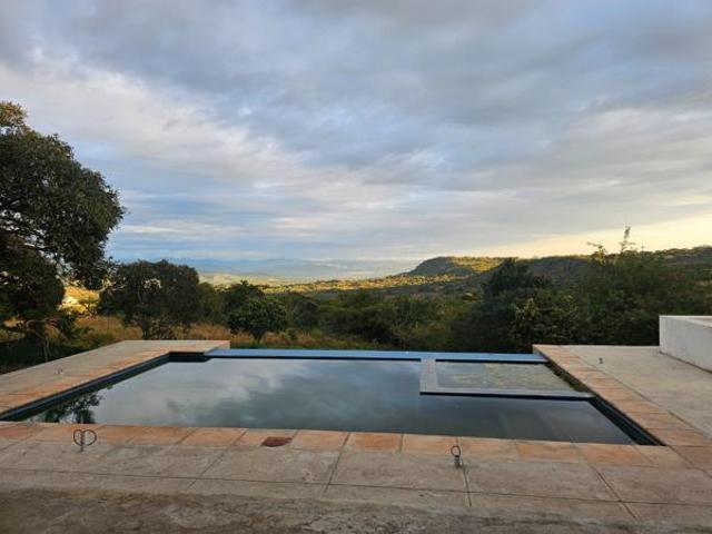7 Bedroom House in Wild Fig Estate