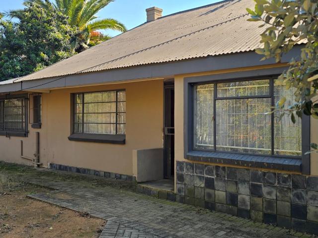 7 Bedroom House in Willows