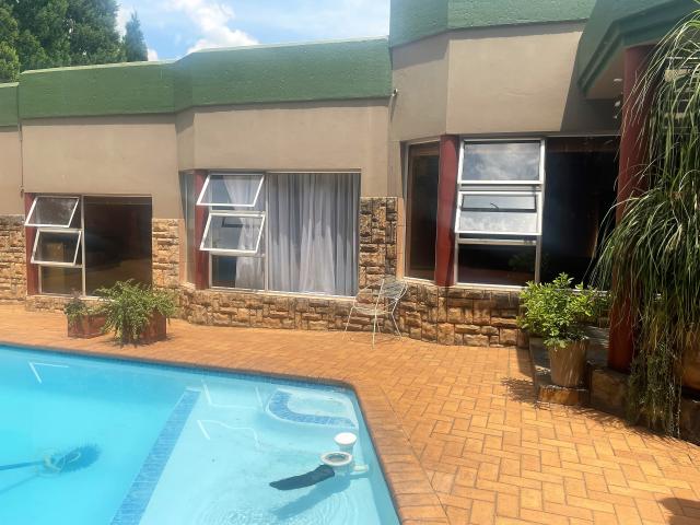 7 Bedroom House in Vanderbijlpark South East 4