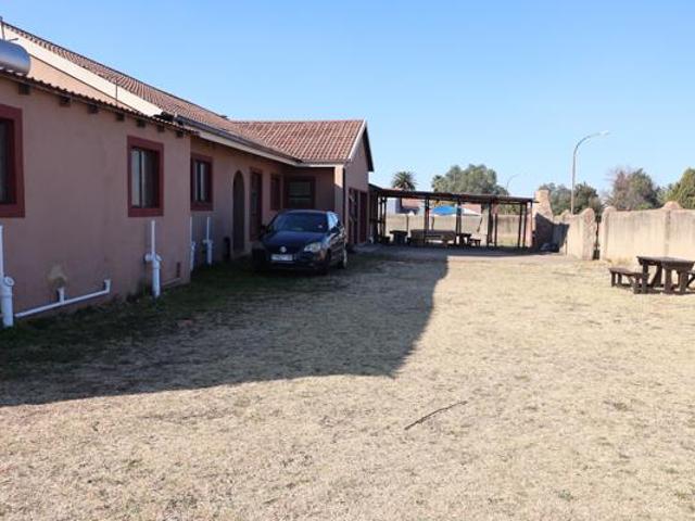 7 Bedroom House in Vereeniging Central