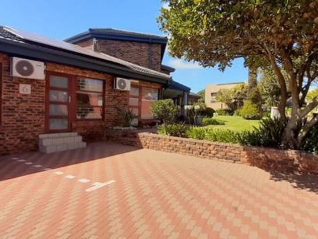 7 Bedroom House in Vredenburg Outlying