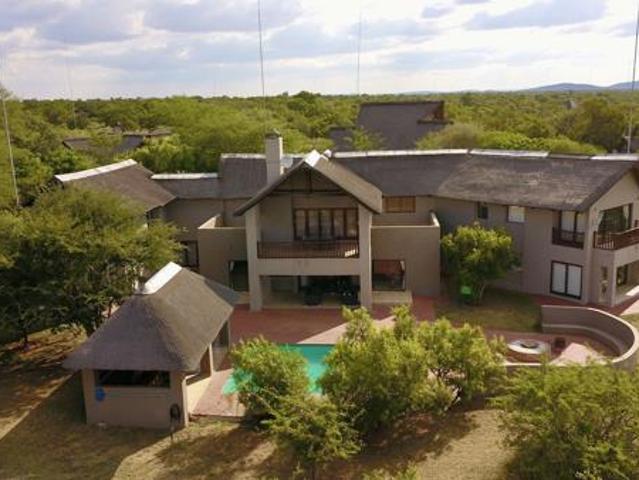 7 Bedroom House in Zebula Golf Estate