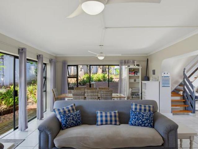 7 Bedroom House in Zinkwazi Beach