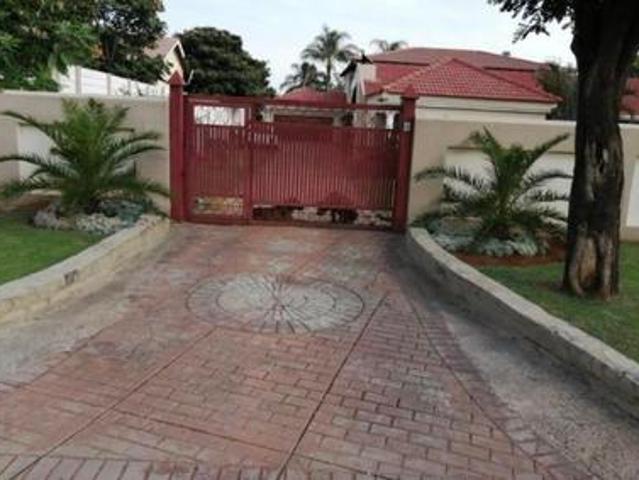 7 bedroom house on the market in cla.