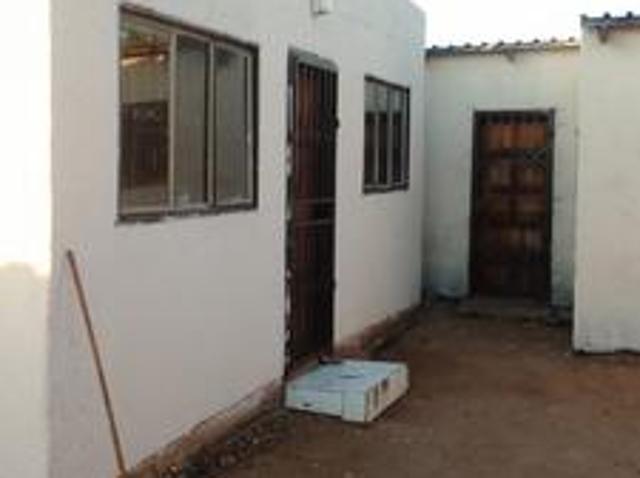 7 bedroom house on the market in ora.