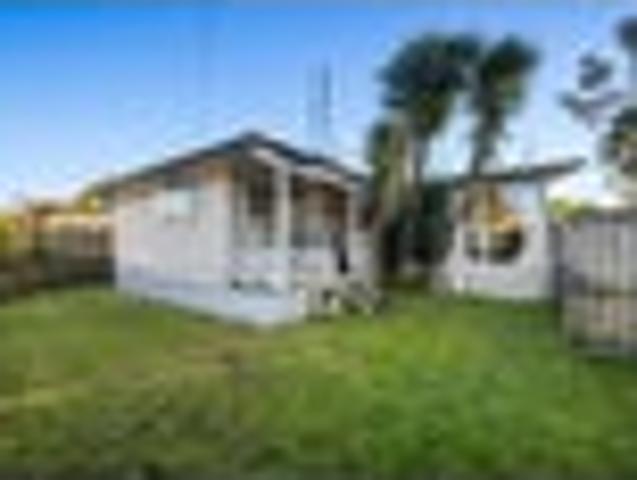 7 Bedroom Home & Income