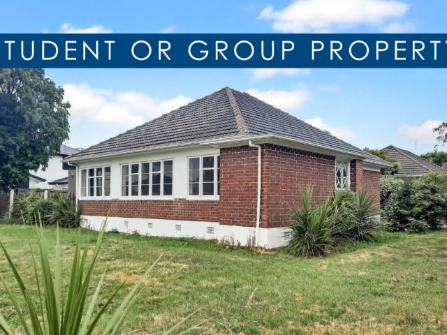 7 Beds, 2 Bathrooms In Riccarton