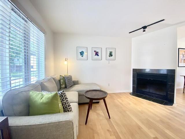 7 Bertrand St
