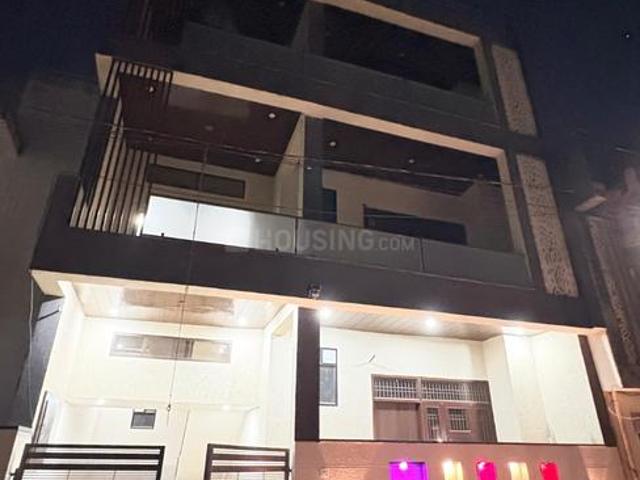 7 BHK Villa in Heerawala for resale Jaipur. The reference number is 19578997