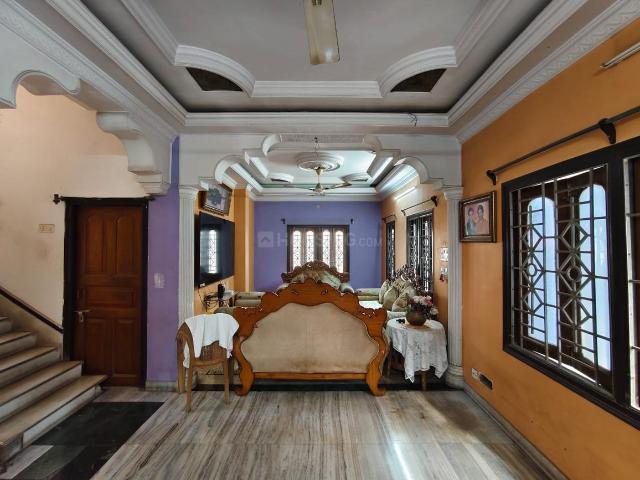 7 BHK Apartment in South Dum Dum for resale Kolkata. The reference number is 20352349