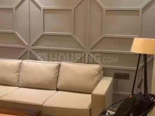 7 BHK Duplex in Golf Links for resale New Delhi. The reference number is 18358394