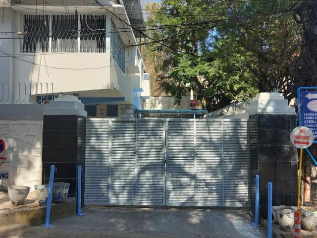 7 BHK Independent House in Adarsh Nagar for resale Hyderabad. The reference number is 6596328