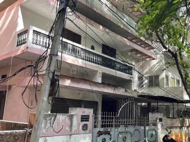 7 BHK Independent House in Ameerpet for resale Hyderabad. The reference number is 17905014