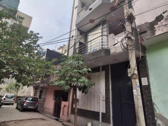 7 BHK Independent House in Burari for resale New Delhi. The reference number is 20317944