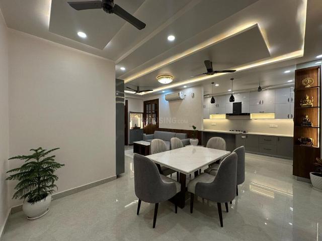 7 BHK Independent House in Gomti Nagar Extension for rent Lucknow. The reference number is 19990415