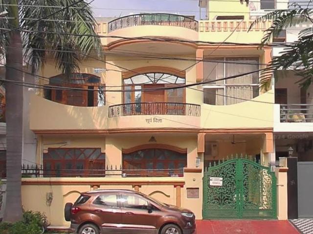 7 BHK Independent House in Gomti Nagar for resale Lucknow. The reference number is 16014468