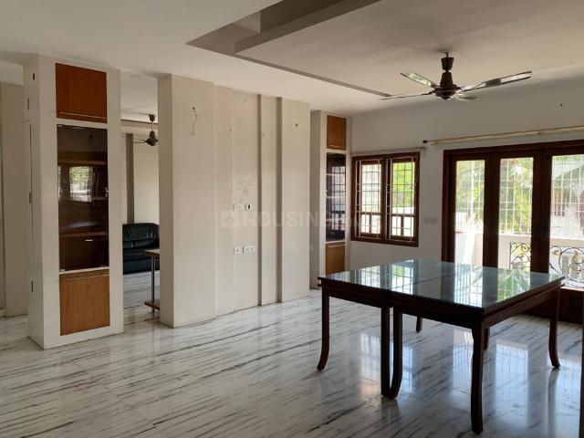 7 BHK Independent House in Neelankarai for resale Chennai. The reference number is 10206036