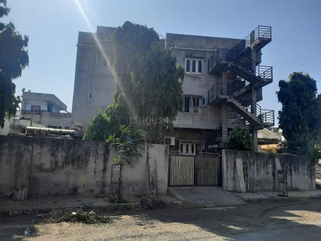 7 BHK Independent House in Sabarmati for resale Ahmedabad. The reference number is 18133698