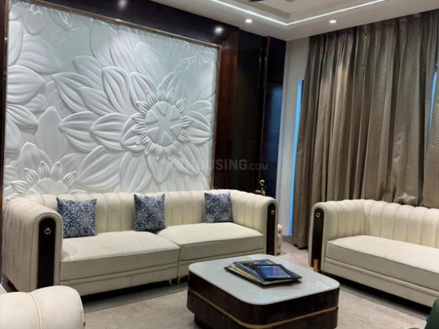 7 BHK Independent House in Sector 28 for resale Chandigarh. The reference number is 17448010