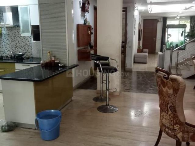 7 BHK Independent House in Sector 31 for resale Noida. The reference number is 20957093