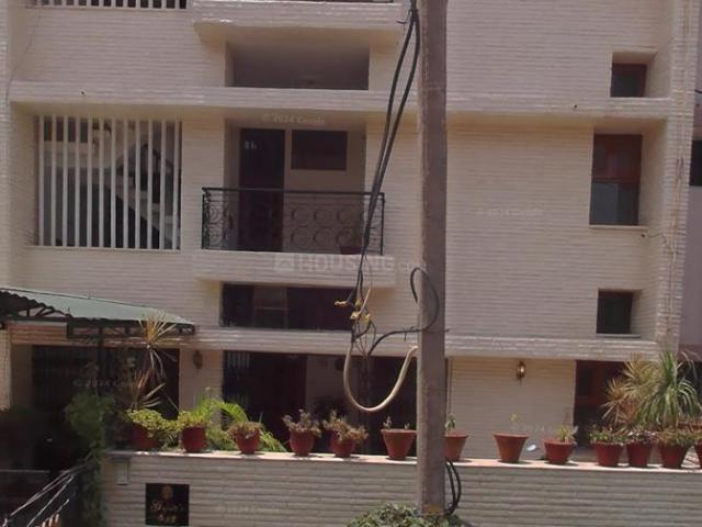 7 BHK Independent House in Sector 33 for resale Chandigarh. The reference number is 14717412
