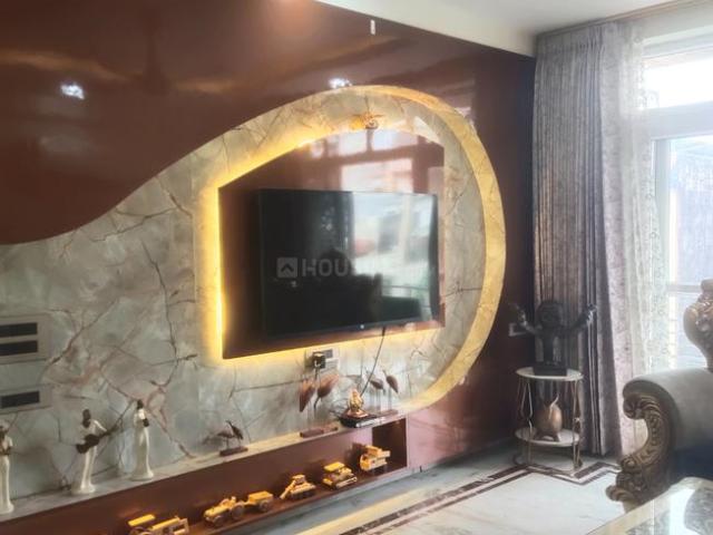7 BHK Independent House in Sector 41 for resale Noida. The reference number is 17413199