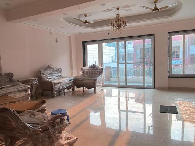 7 BHK Independent House in Sector 49 for resale Noida. The reference number is 16114568