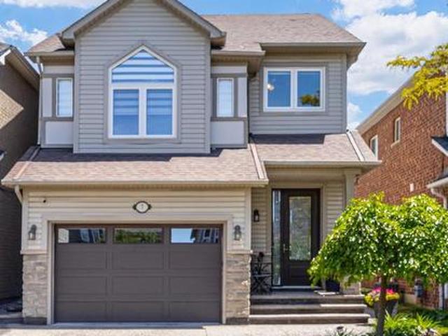7 Bramoak Crescent, Brampton, ON, L7A 1T7 house for sale | Listing ID W13427 | Royal LePage