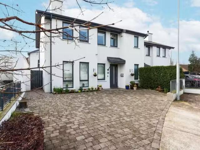 7 Broadlands, Killiney, Glenageary, Co. Dublin, A96X7T2 is for.