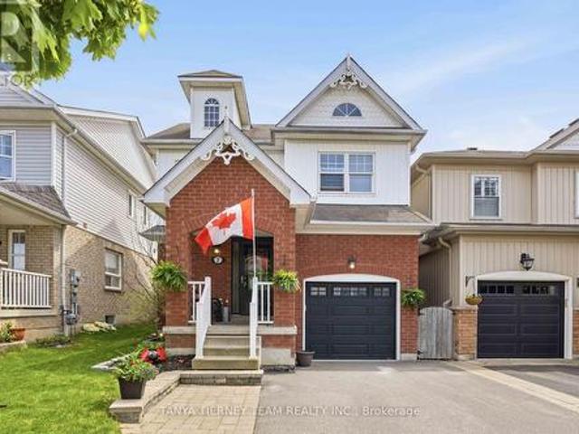 7 Brownridge Place, Whitby, ON, L1P 1W4 house for sale | Listing ID E13430 | Royal LePage