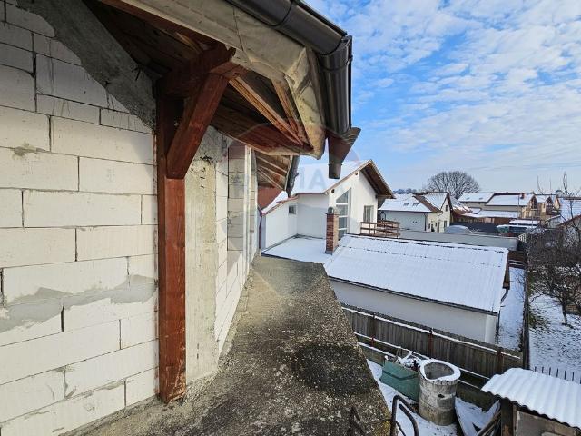 Comision 0% | Casă / Vilă la roșu | Oportunitate Investitie | Sanpetru