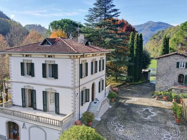 7 Camere da letto Villa Toscana In Vendita A1190rv78. 1000m² Bagni di Lucca