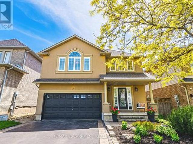7 Camp Drive, Hamilton, ON, L9K 0A7 house for sale | Listing ID X13240 | Royal LePage