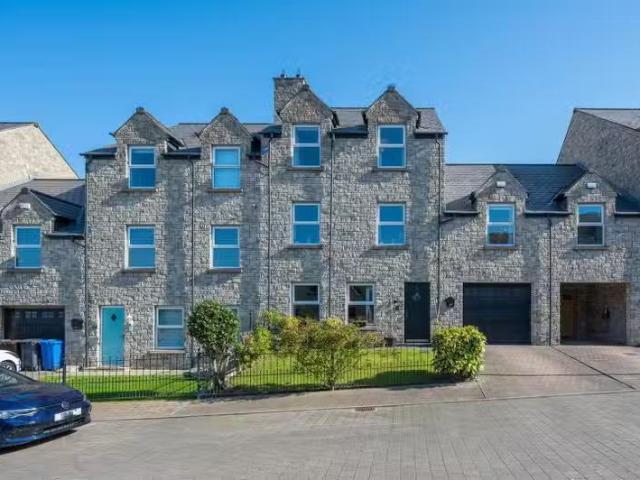 7 Castlehill Farm